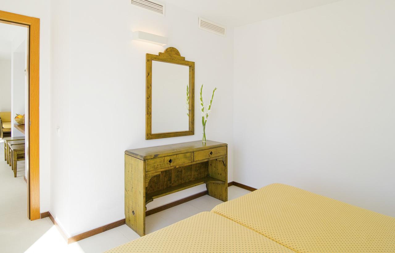 Apartamentos Bon Lloc Santa Eulària des Riu Extérieur photo