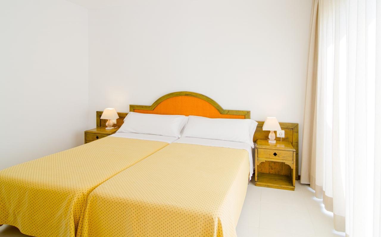 Apartamentos Bon Lloc Santa Eulària des Riu Extérieur photo