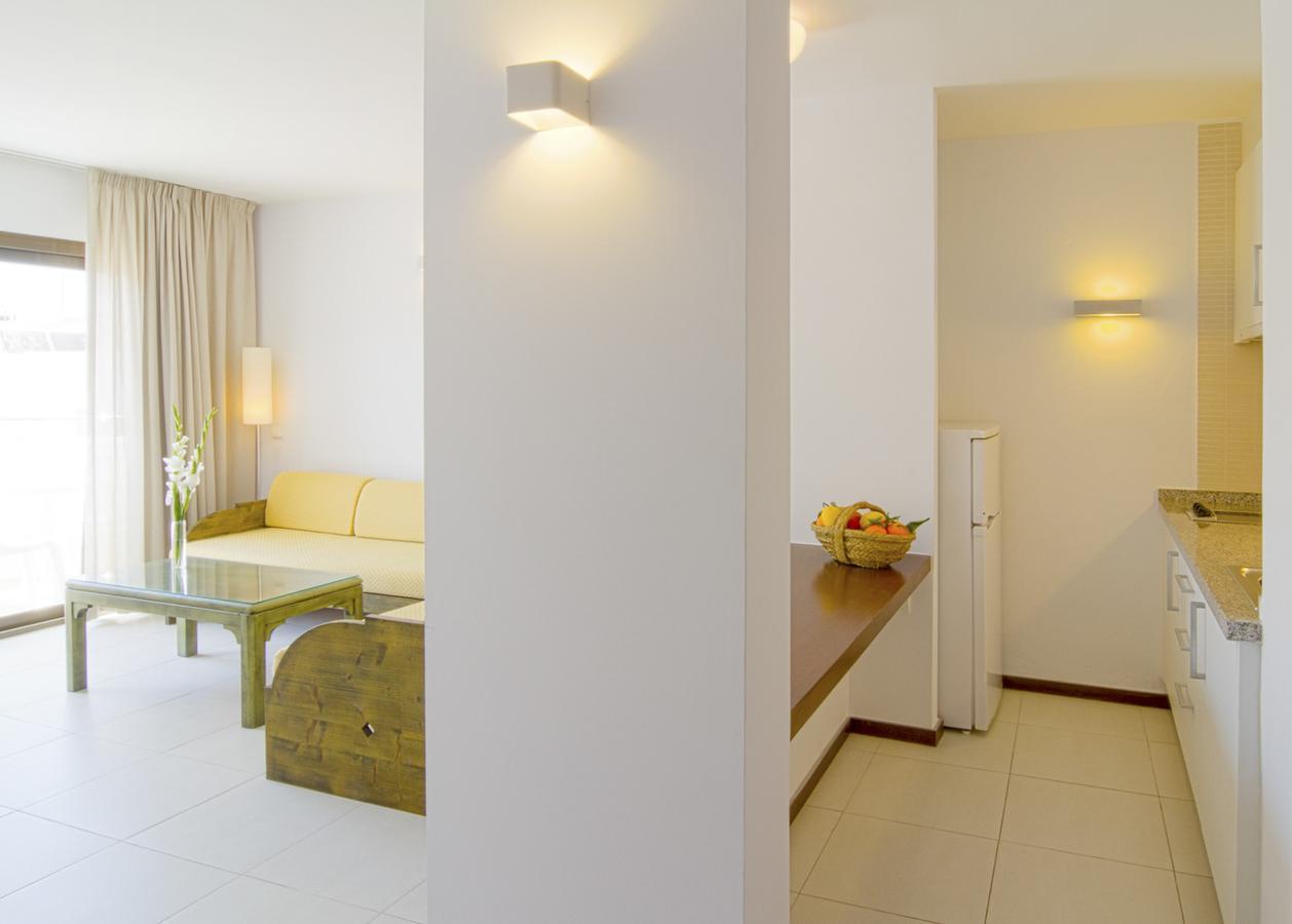 Apartamentos Bon Lloc Santa Eulària des Riu Extérieur photo