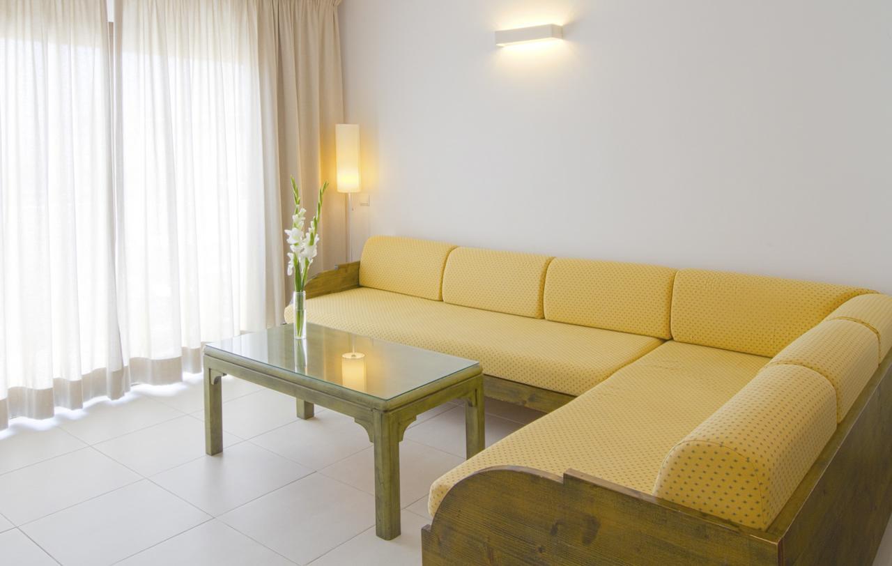 Apartamentos Bon Lloc Santa Eulària des Riu Extérieur photo