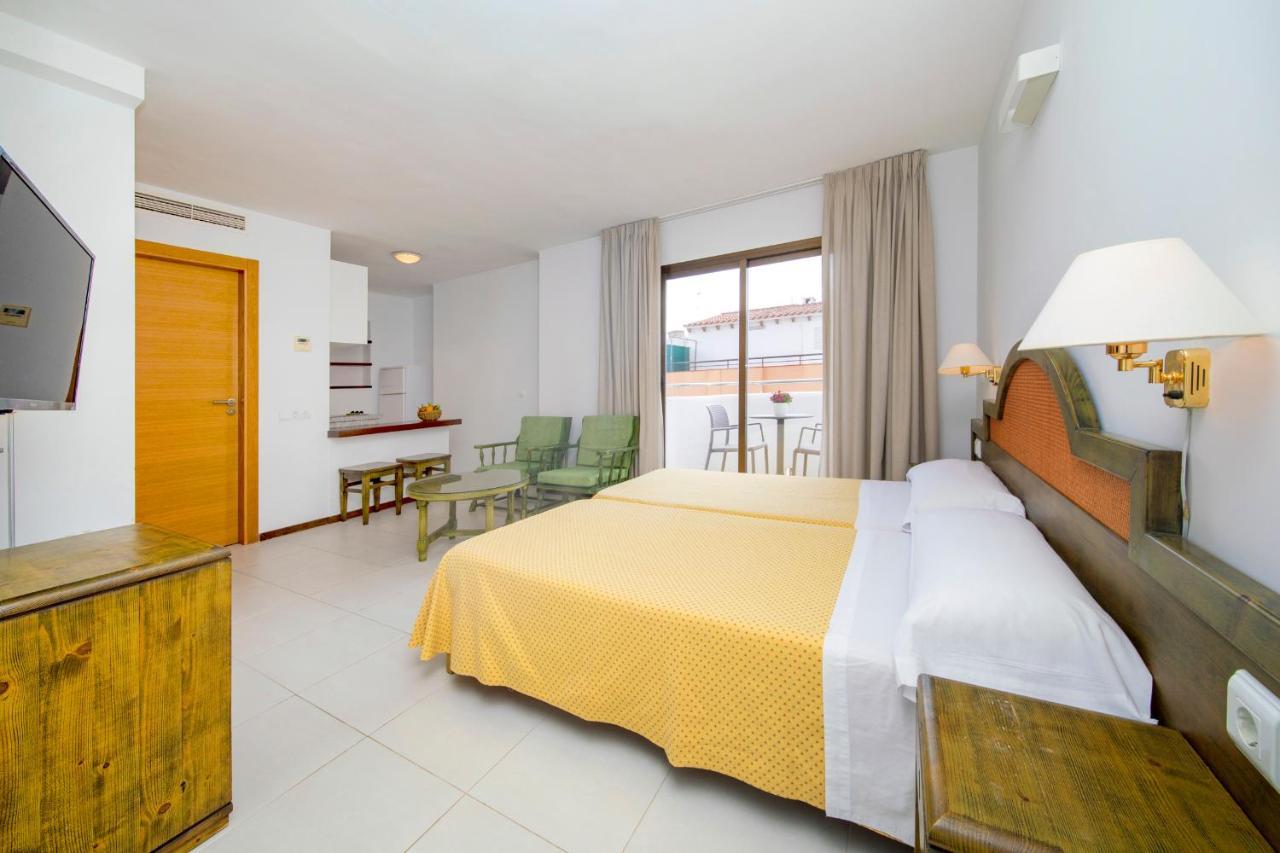 Apartamentos Bon Lloc Santa Eulària des Riu Extérieur photo