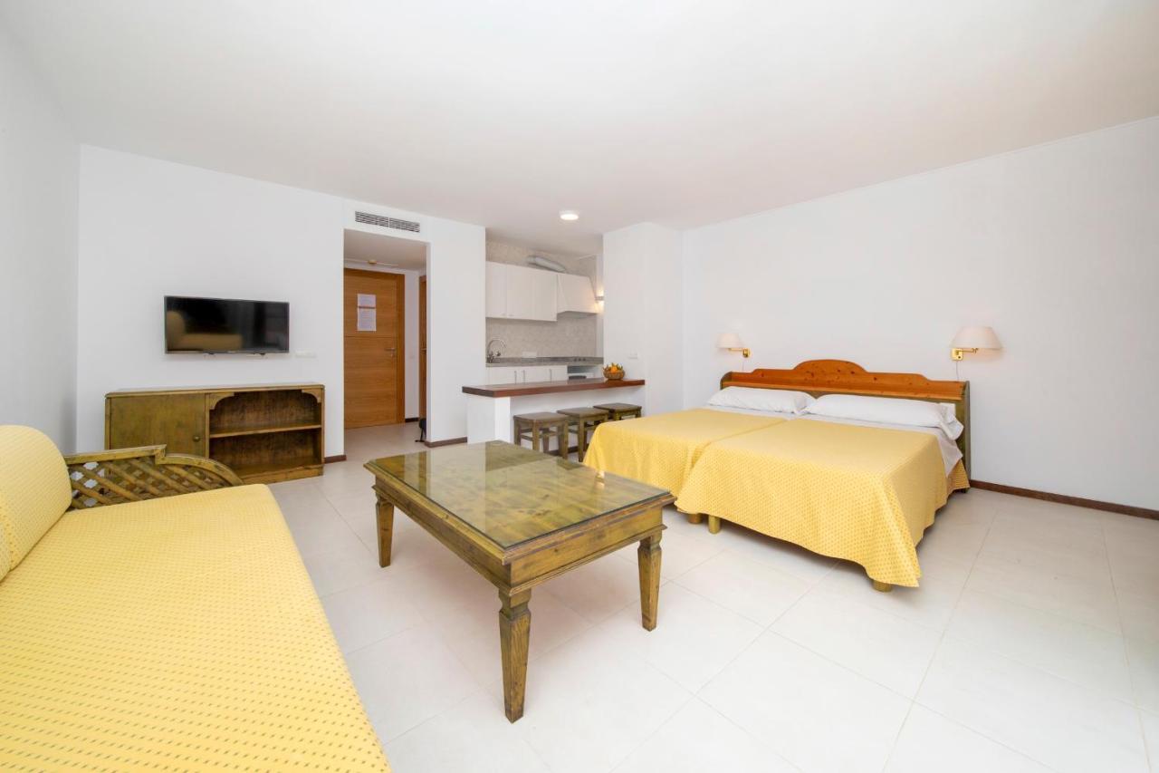 Apartamentos Bon Lloc Santa Eulària des Riu Extérieur photo